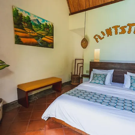 Tropical Villa Flintstones Canggu  Exterior photo