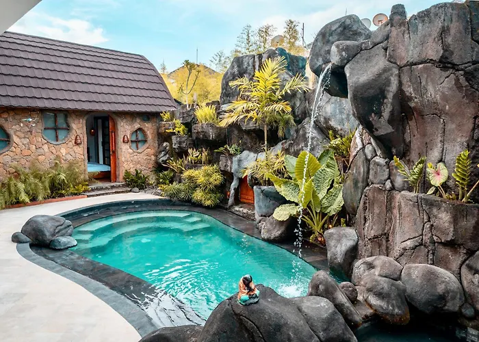 Tropical Villa Flintstones