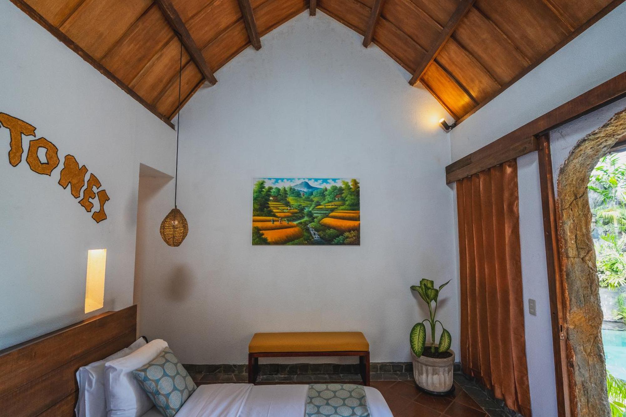 Tropical Flintstones Villa