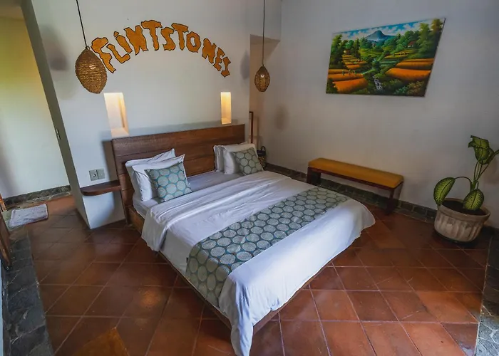 Tropical Villa Flintstones
